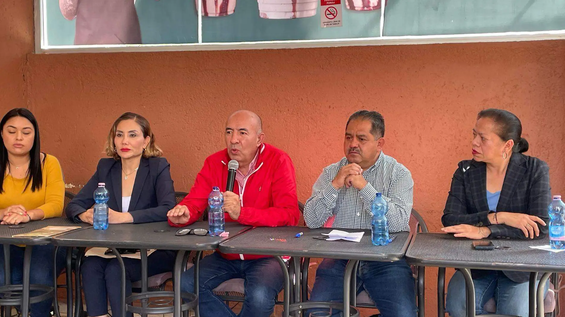 Liderazgos del PRD en rueda de prensa